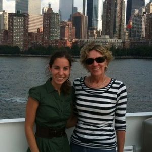 Meet your Posher, Elaine